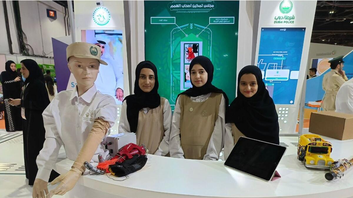 UAE: Schoolgirl designed a robotic sleeve to help her neurological condition